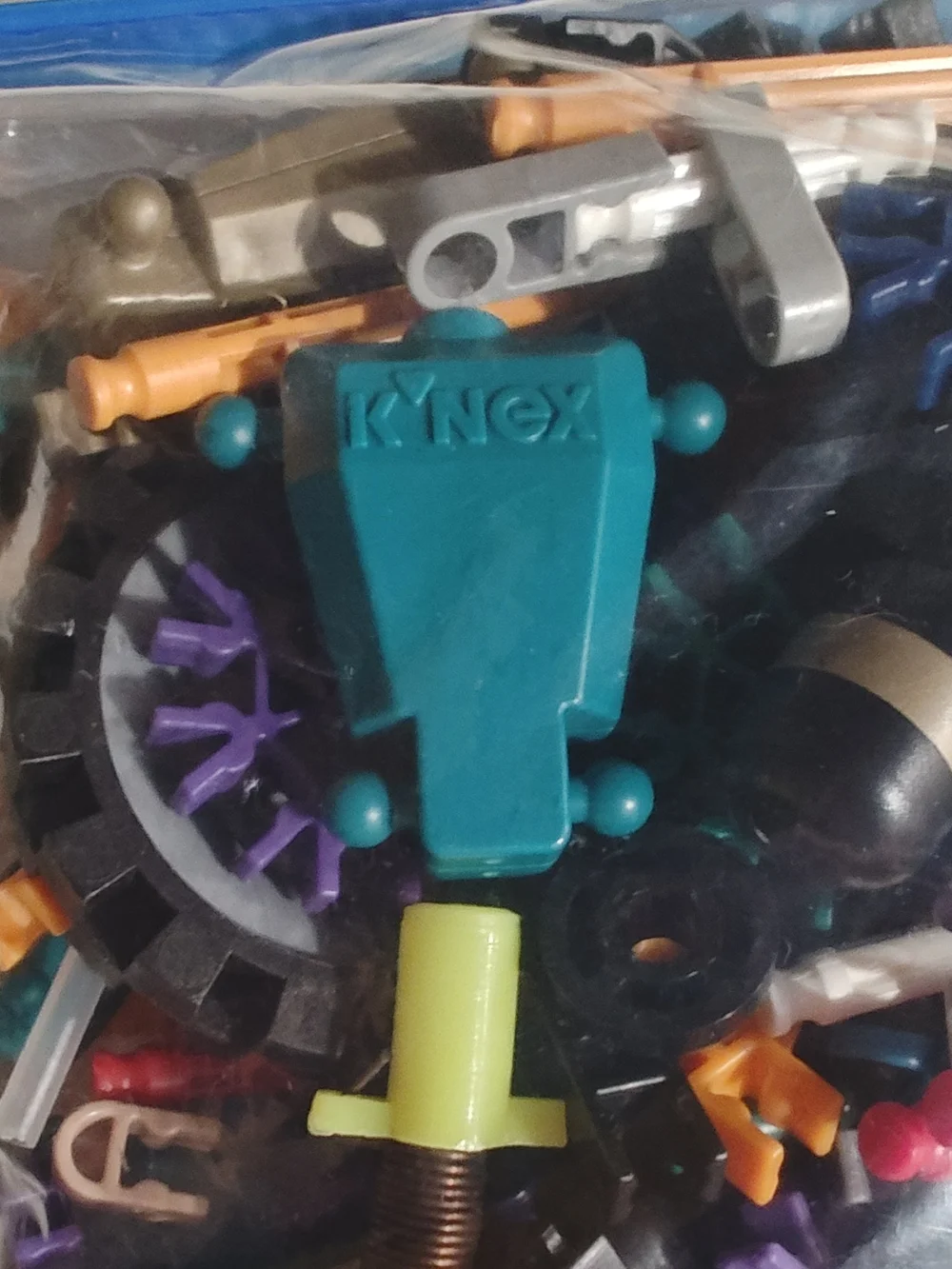 K’NEX Lot Knex Rods Connectors Wheels And vintage K'NEX Robot Figures
